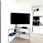 Aptments4 - Real Estate Solutions Daire