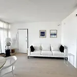 Aptments4 - Real Estate Solutions Daire *