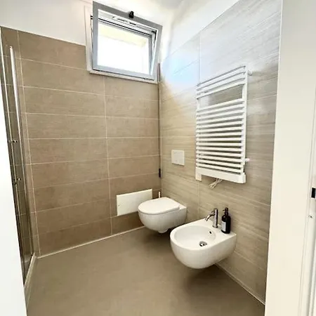 Aptments4 - Real Estate Solutions Όλμπια