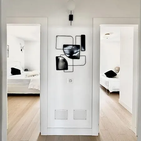 Aptments4 - Real Estate Solutions Lägenhet *