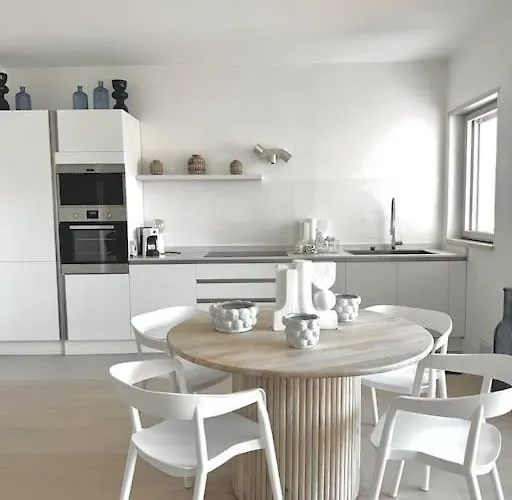 Apartment Aptments4 - Real Estate Solutions