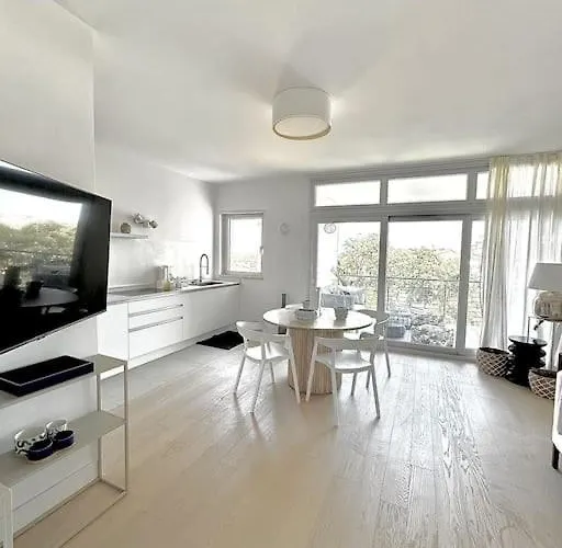 Aptments4 - Real Estate Solutions