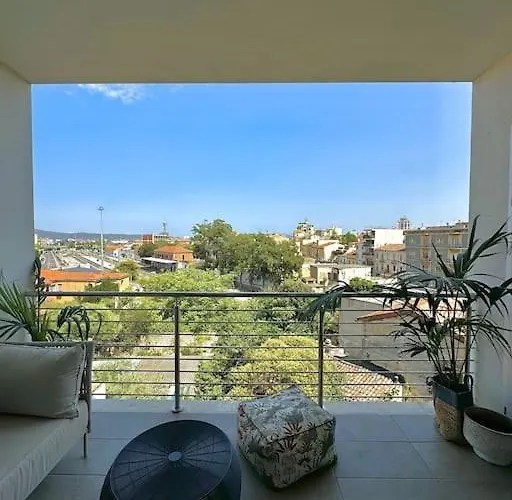 Apartment Aptments4 - Real Estate Solutions